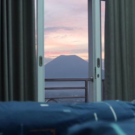 Narwastu Hills Hotel Tomohon Luaran gambar