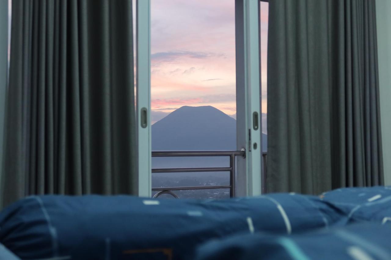 Narwastu Hills Hotel Tomohon Luaran gambar